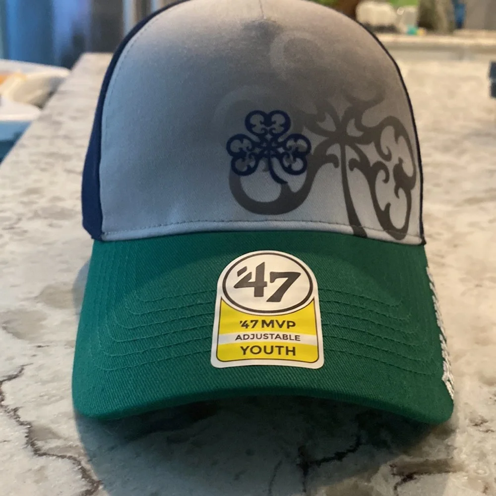 NWT youth Erin Hills hat. - Picture 6 of 6
